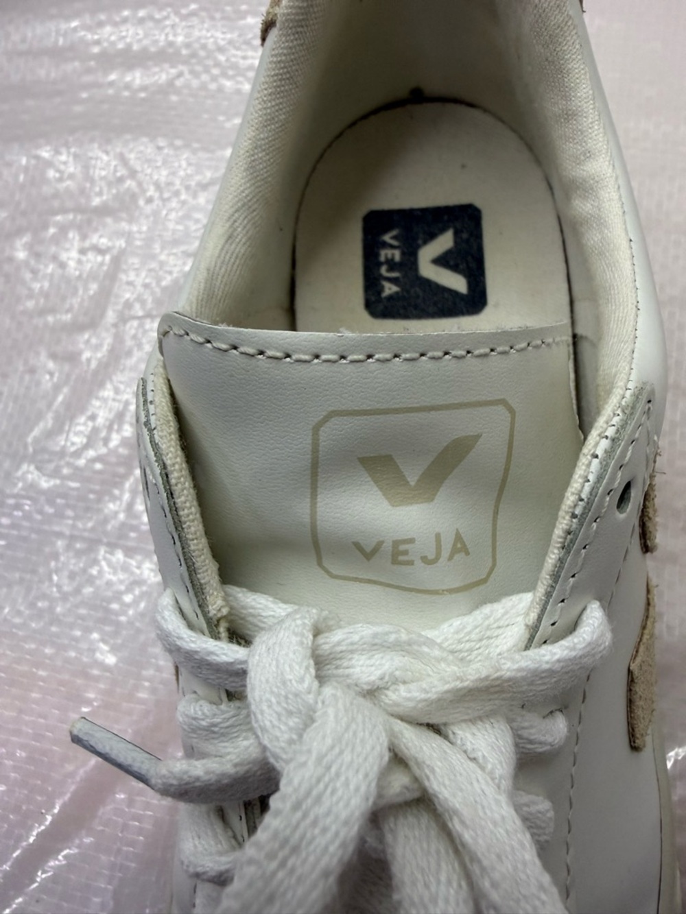 Veja White Leather Sneakers - Picture 3 of 9
